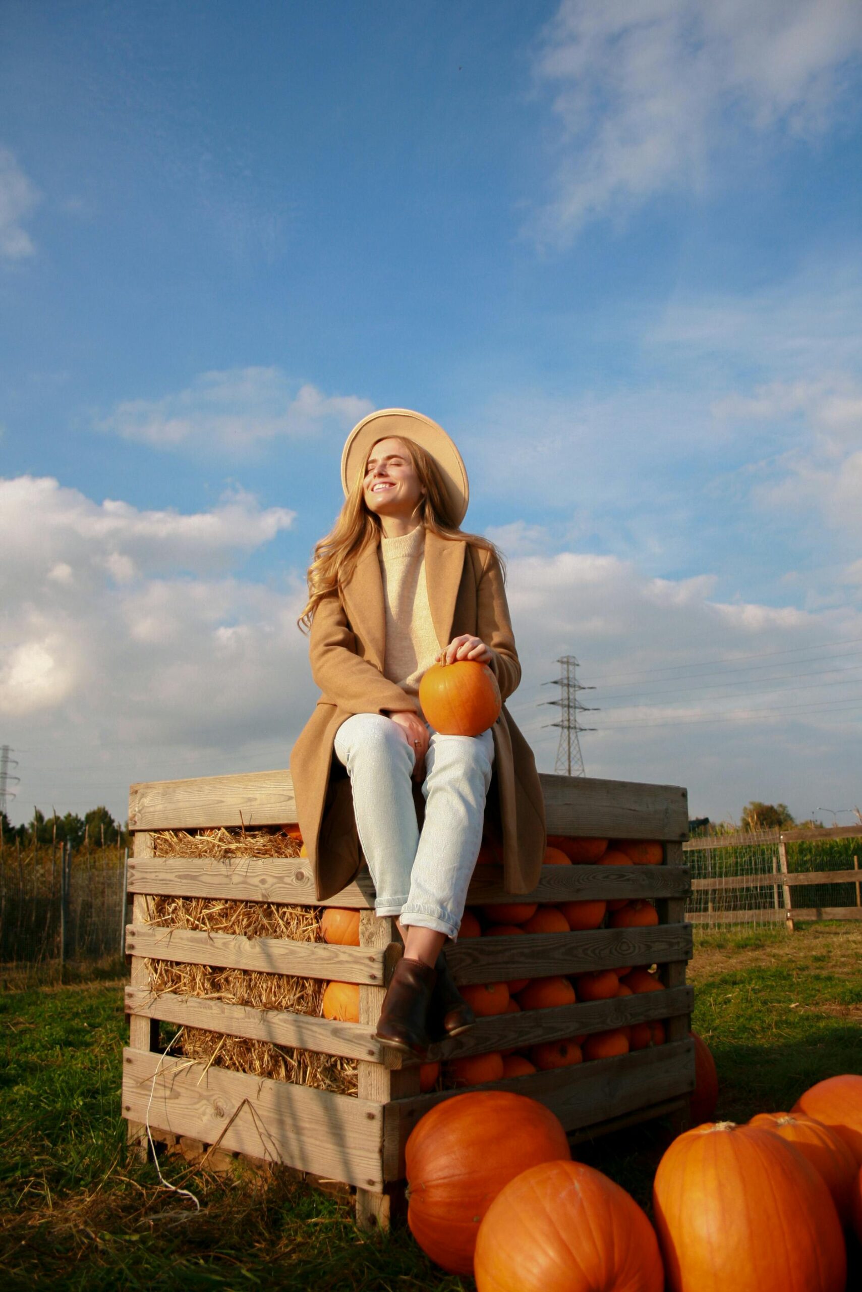 10 Beautiful Fall Photoshoot Ideas